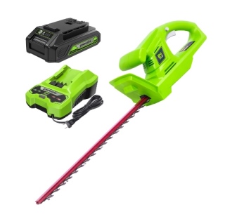 גוזם גדר חיה GREENWORKS 24V דגם 99705-4 עם להב כפול 20 אינץ', סוללת 2 אמפר ומטען מהיר, מיועד לגיזום