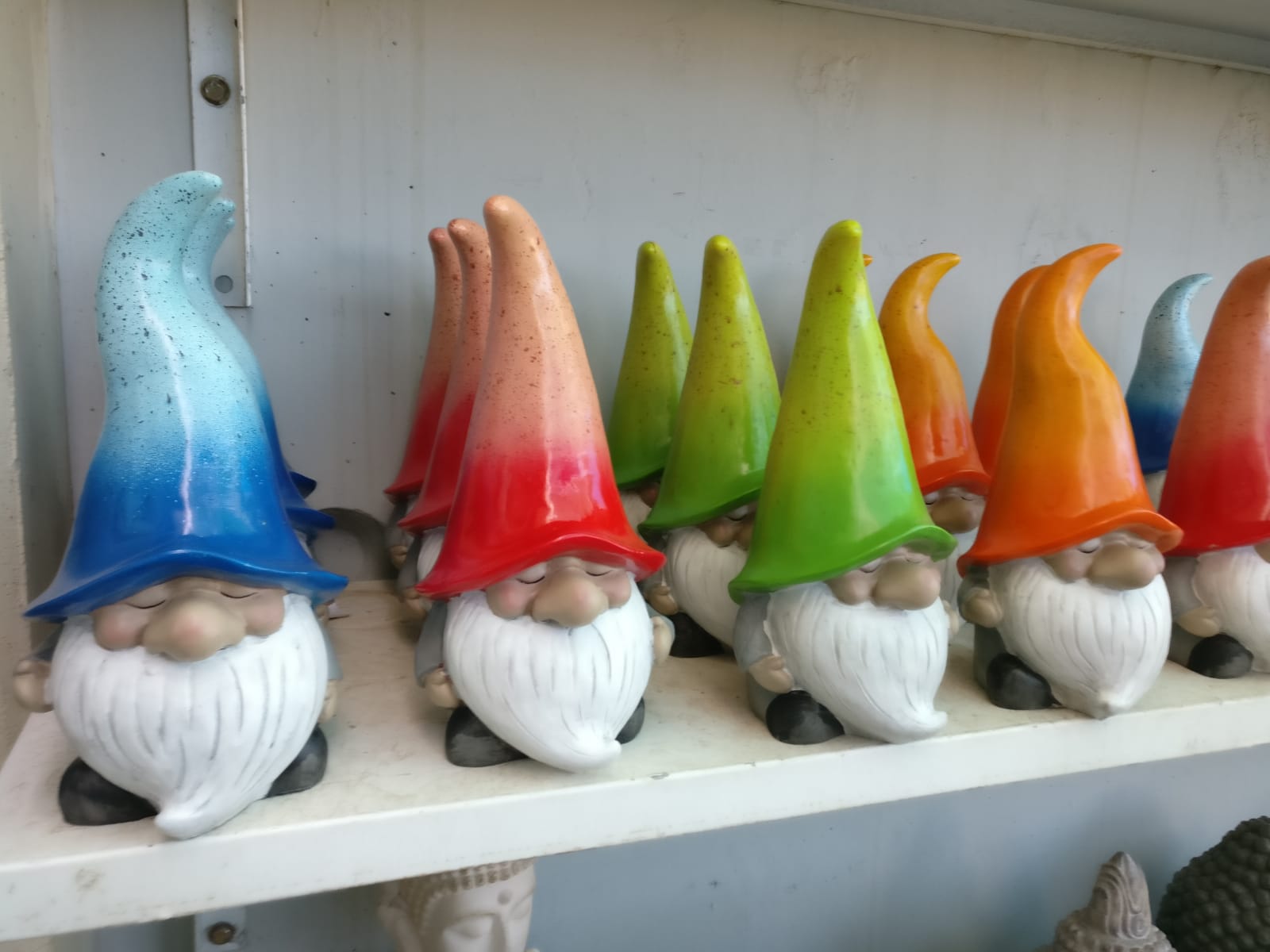 קישוטי נוי ופסלים