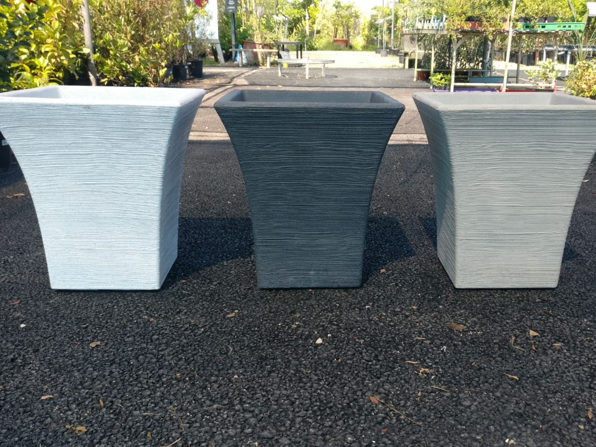 עציץ פלסטיק גרדניה 50 - אפור בהיר