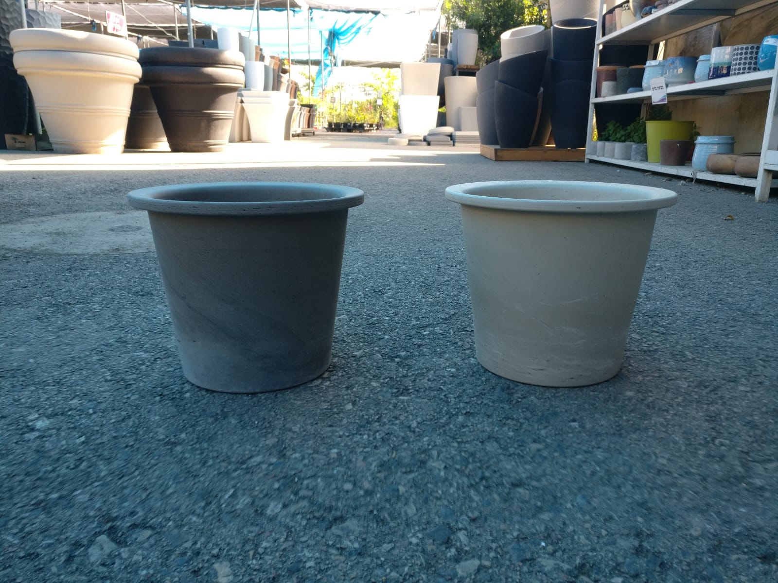 עציץ טרקוטה כהה ונטו 25 ס"מ